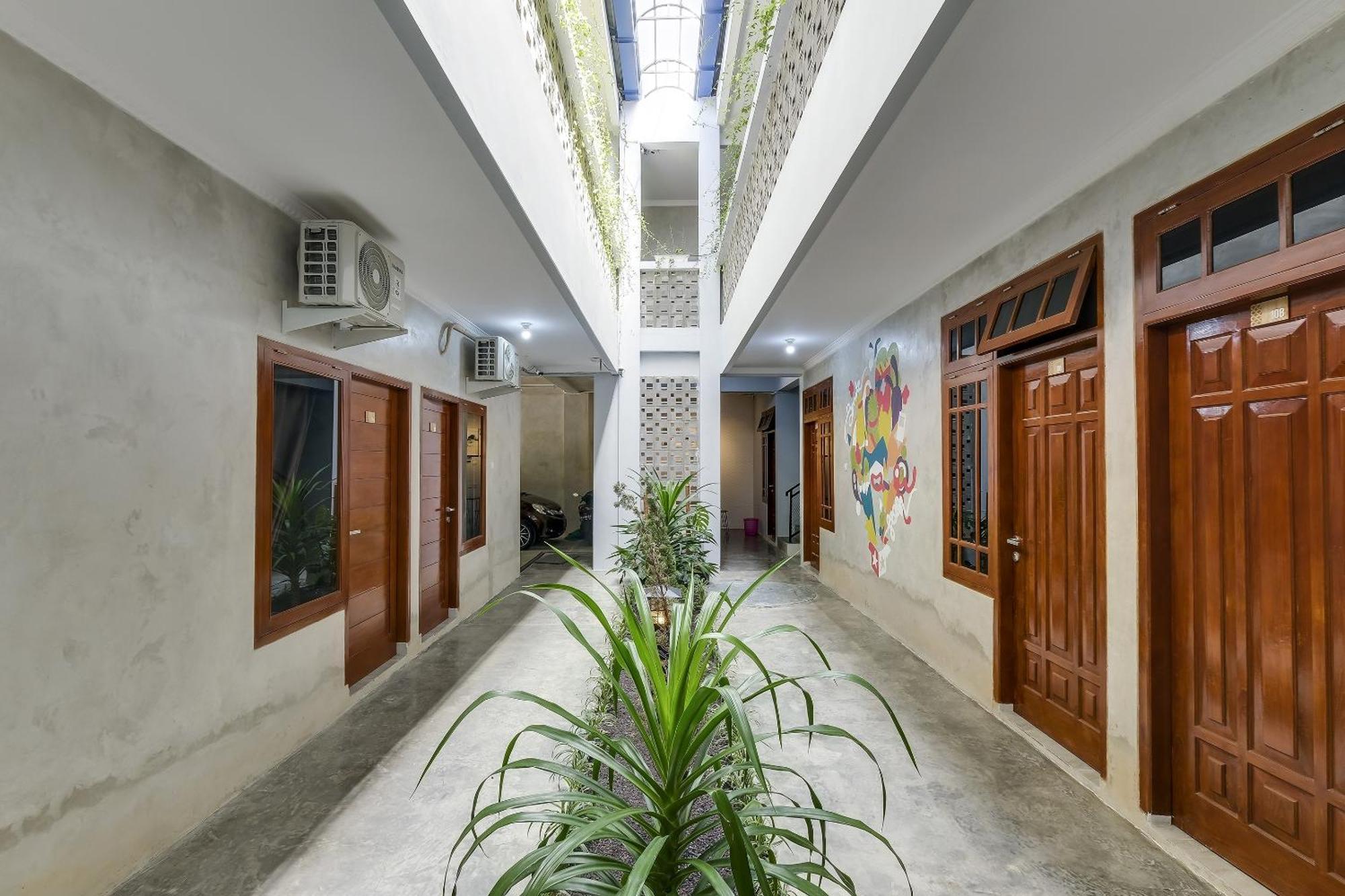 Super Oyo Capital O 90983 Harmony Easy Stay Maguwo Exteriér fotografie